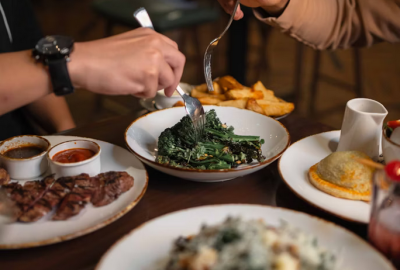 food. https://unsplash.com/@davey_gravy